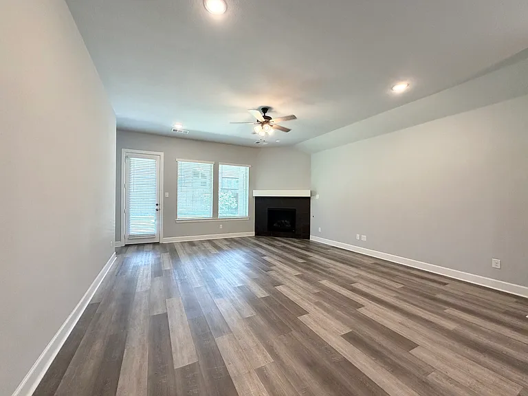 2427 Preakness Pl — Photo 2