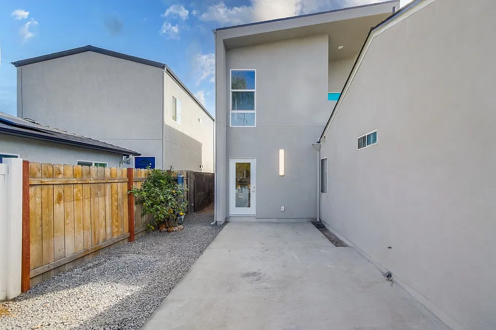 5119 Ewing St — Photo 3