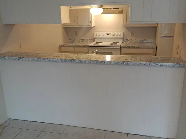 716 W Mulberry St #20 — Photo 5