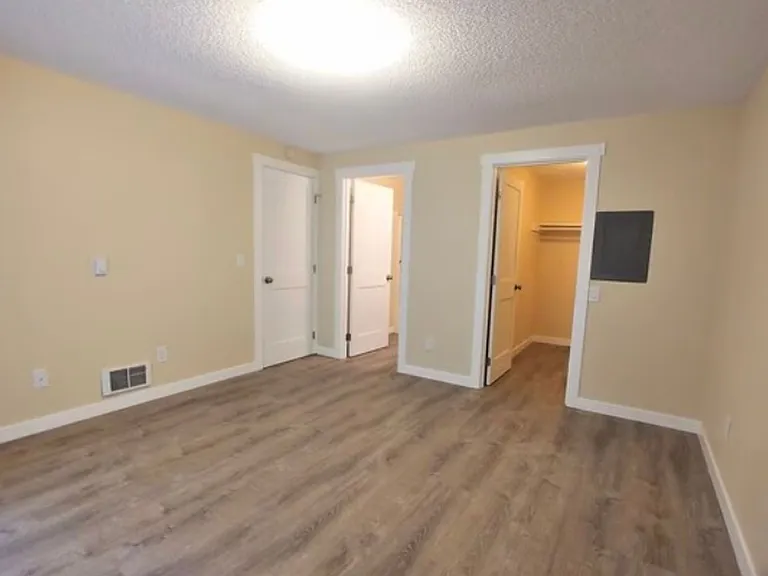 Royal View Apartments — Photo 4