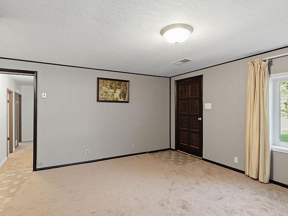 5th image of 19212 Lawhorn Dr