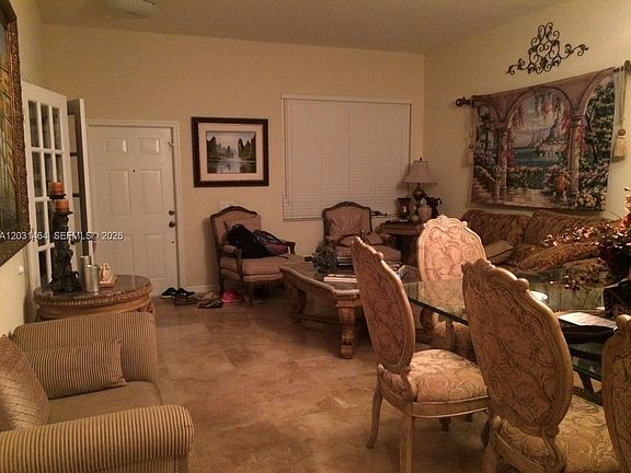 5th image of 748 Tulip Cir