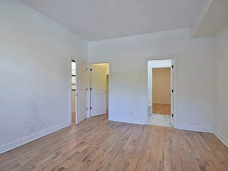 5731 N Winthrop Ave #2 — Photo 6