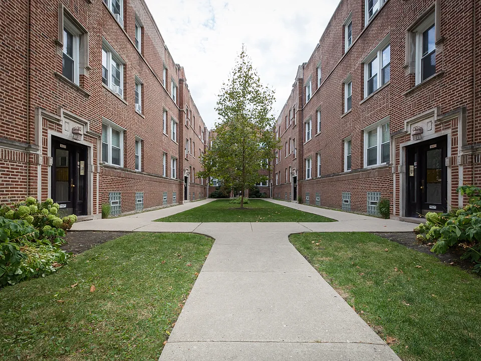 1433-45 W. Lunt Ave.