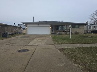 3478 Lancaster Dr, Sterling Heights, MI 48310