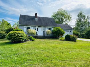 43 Parsonage St, Winterport, ME 04496