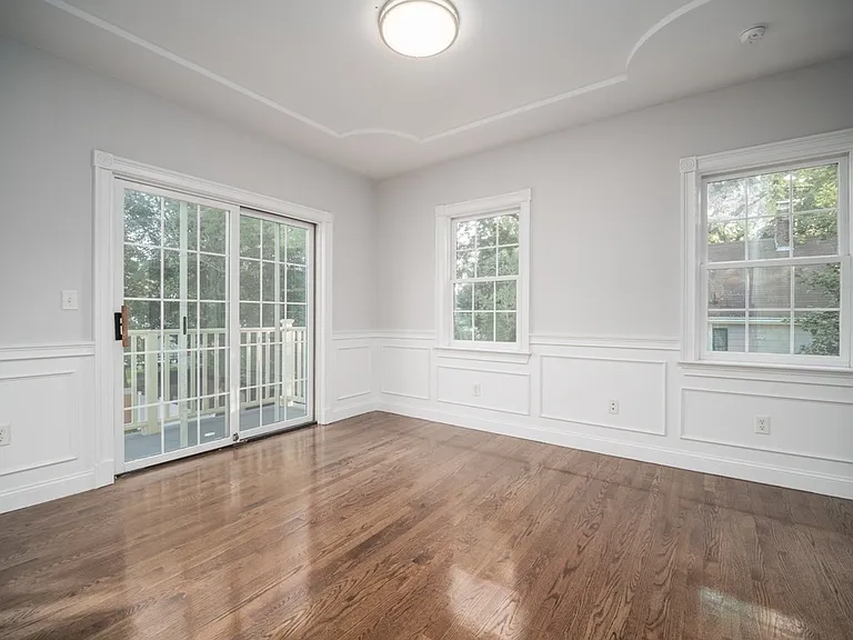 8 Richardson St #2 — Photo 12