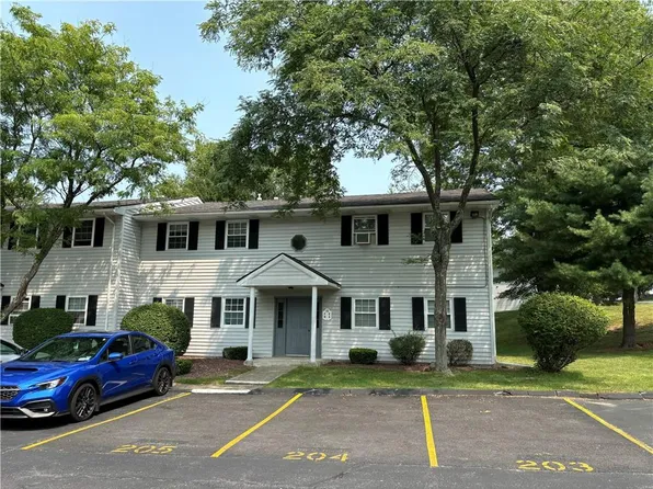 15 Fern Court #F, Fishkill, NY 12524