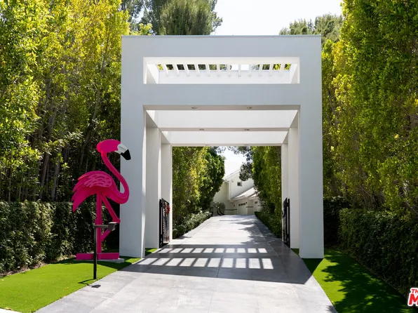4101 Clarinda Dr, Tarzana, CA 91356