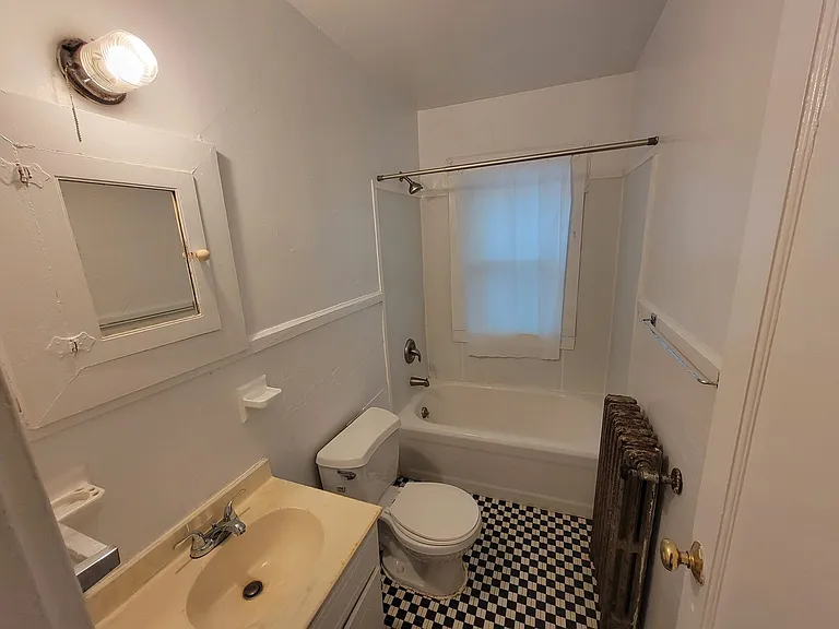 2506 Spring Garden St — Photo 10