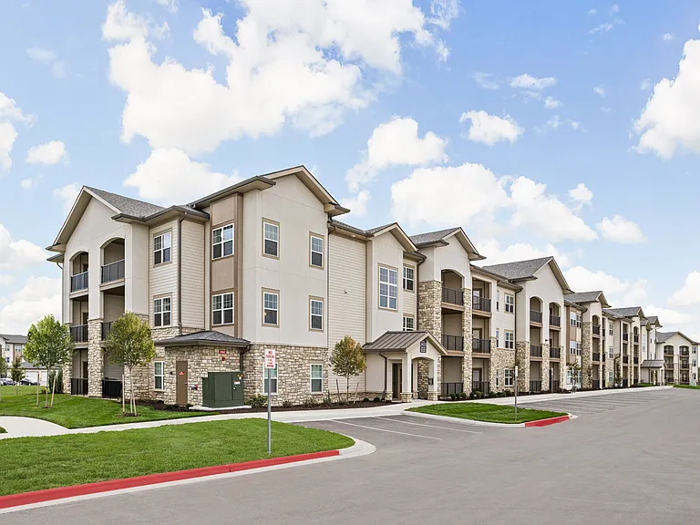 Treadway at New Trails Apartments — Photo 10
