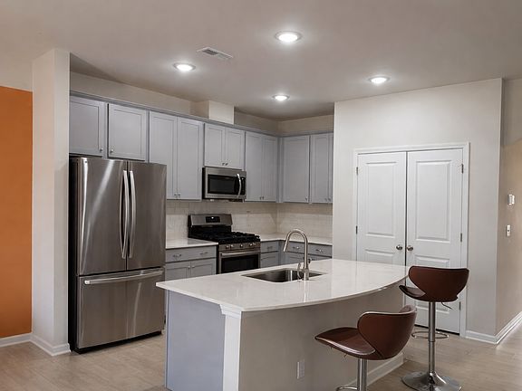 5th image of 6043 Chelsea Oaks Rdg