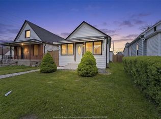 414 Parent Ave, Windsor, ON N9A 2C1
