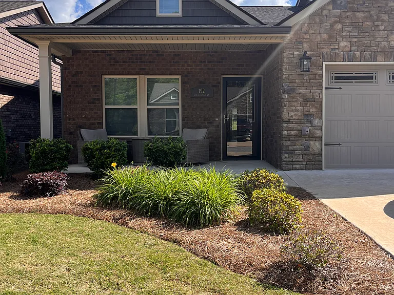 192 Clear Creek Dr — Photo 1
