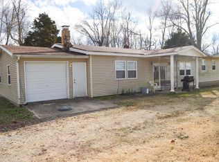 225 Union Ridge Rd, Wartrace, TN 37183