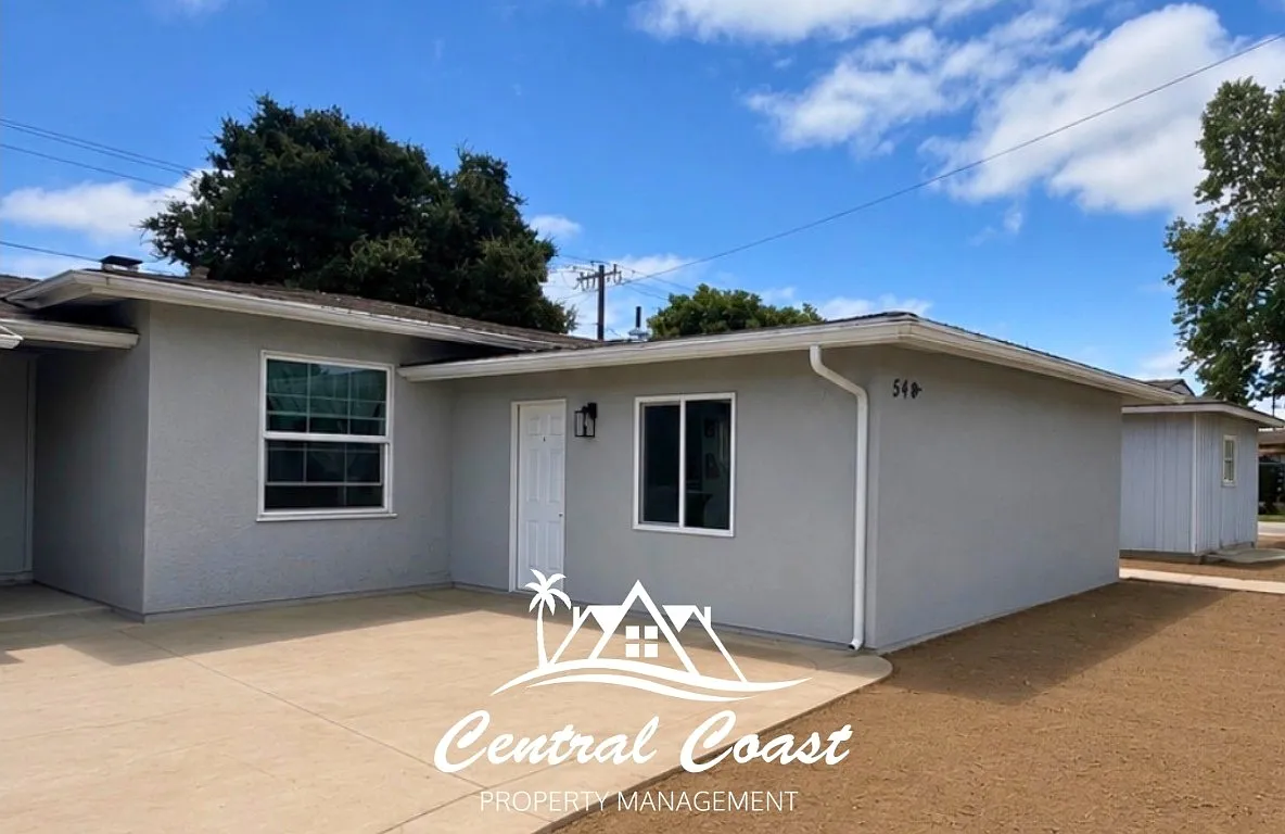 De Armond Pl, Santa Maria — Photo 1