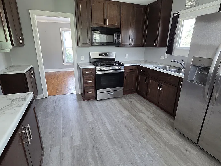 5572 N Bethmaur Ln — Photo 19