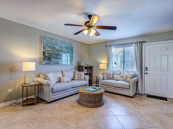 3rd image of 105 W Leslie Ln