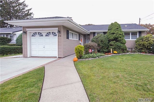 1st image of 274 1st Ave