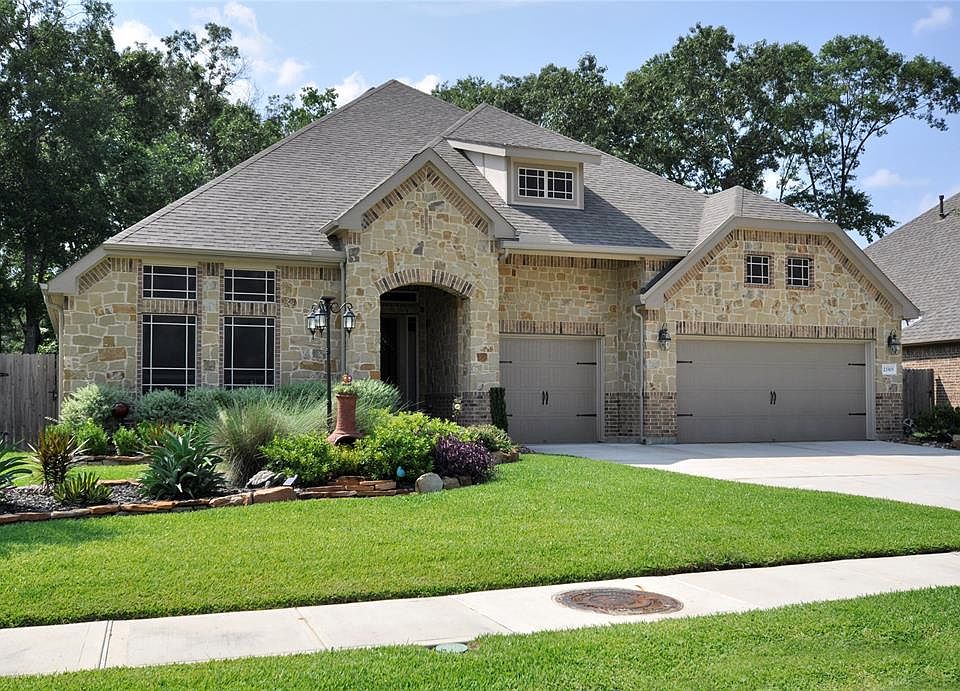 1st image of 23303 Rich Plaza Dr