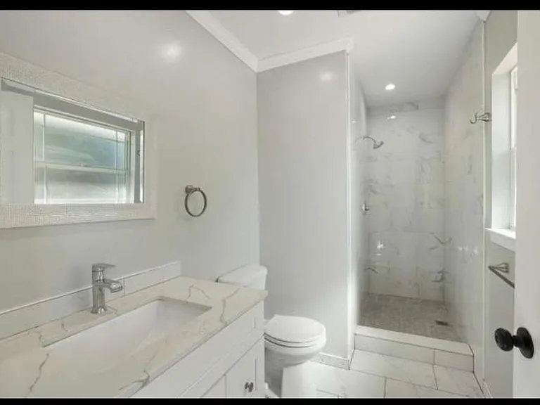 830 N Sierra Nevada St — Photo 7