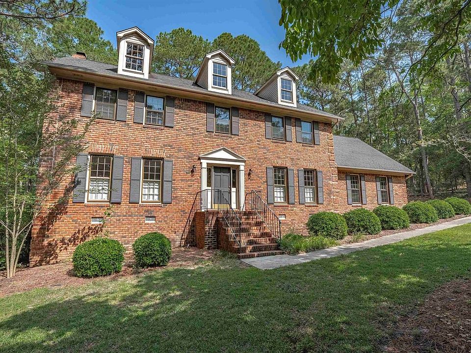 1st image of 827 E Springs Rd