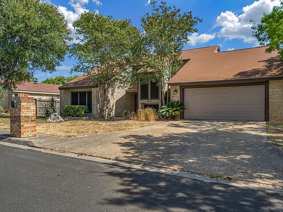 3rd image of 2835 Quail Oak St