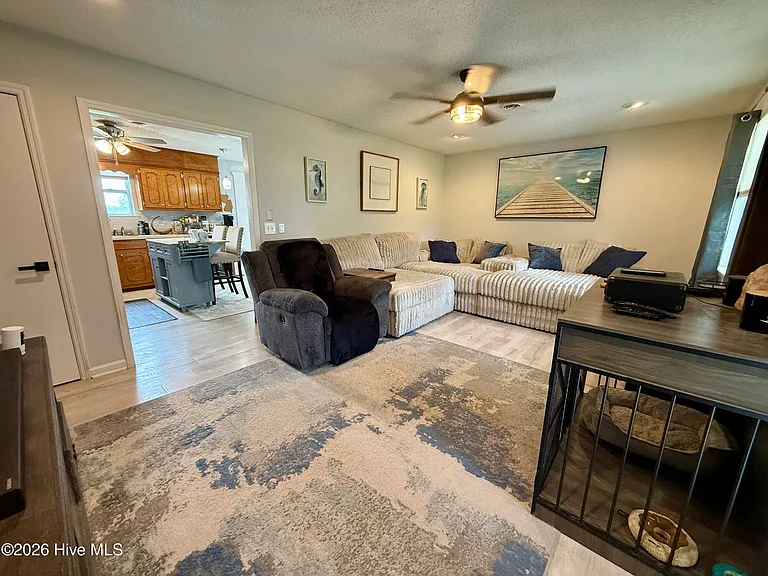 4933 White Oak River Rd — Photo 5