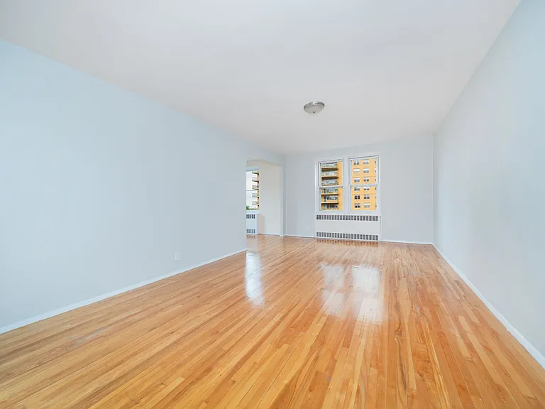 500 Kappock St #6K — Photo 3
