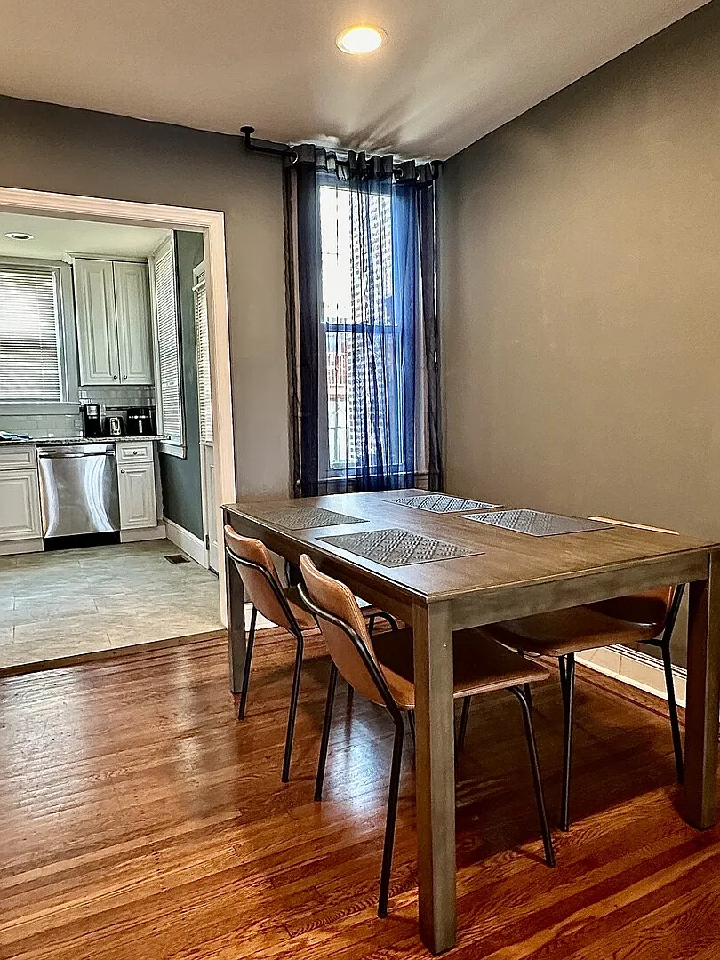 Minimalist Home in West Philly — Photo 4
