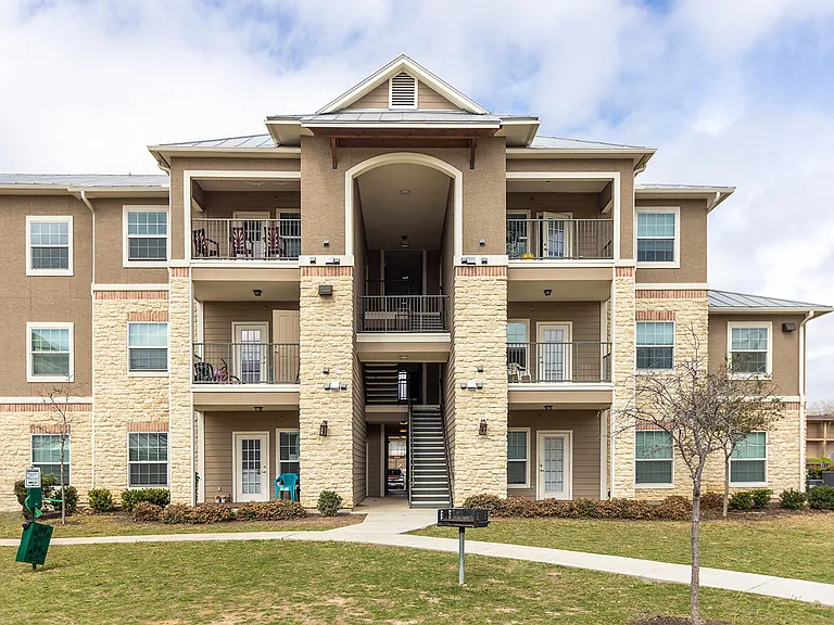 Masters Ranch Apartments — Photo 21