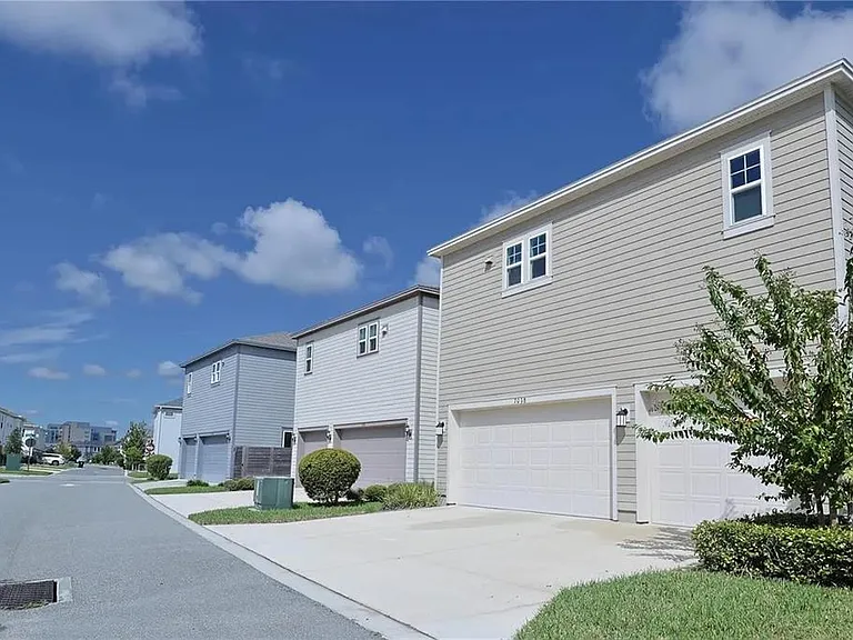 7038 Arnoldson St — Photo 30