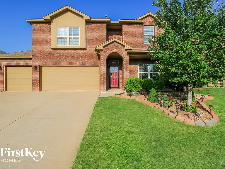 9708 Allie Hope Ln — Photo 1