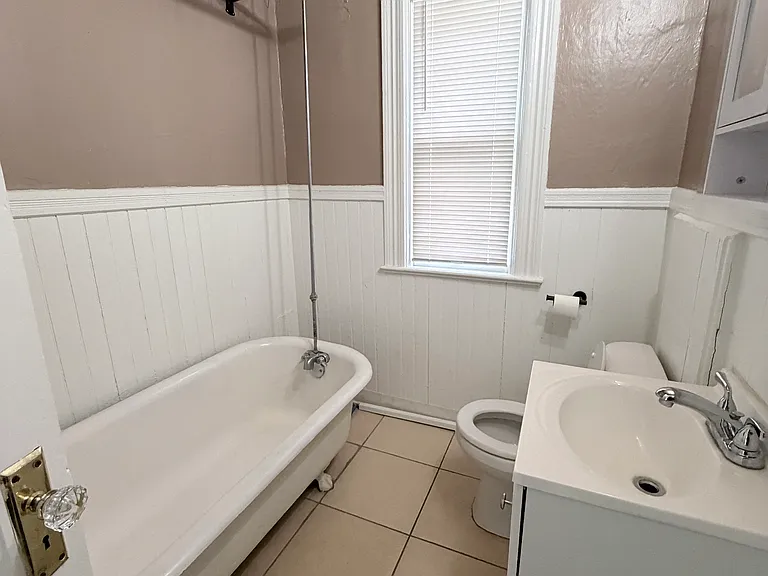 145 Peter St #2 — Photo 9