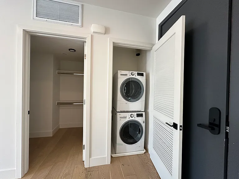 Ease of an in-unit washer & dryer