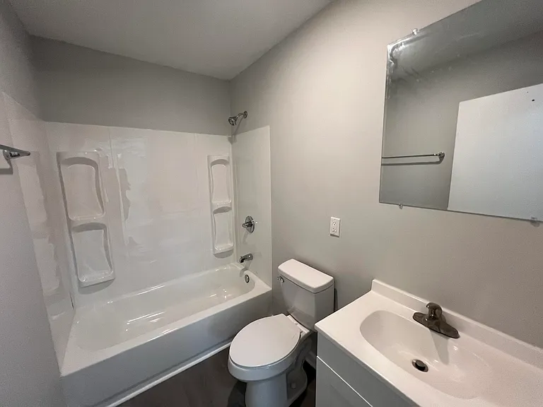 809 S Franklin St — Photo 17