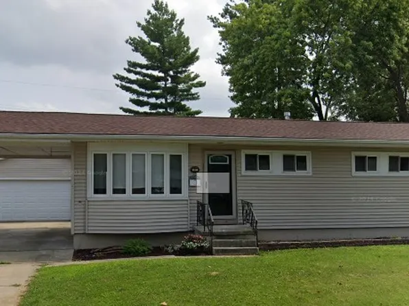 27 Arizona Dr, Decatur, IL 62526