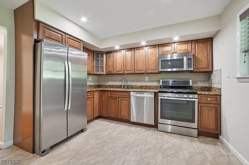 2 bed, 2.5 bath, $3,000 — Photo 4