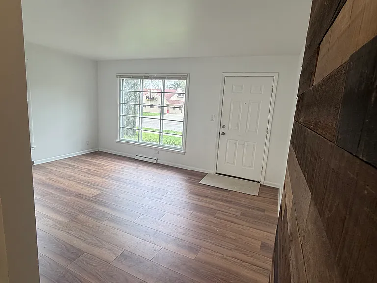 269 Crocker Blvd — Photo 3
