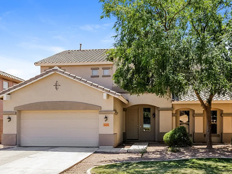 7117 W Sophie Ln — Photo 1