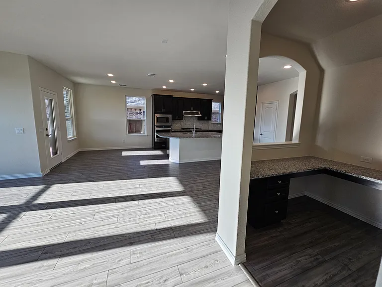 2038 Celebration Ln — Photo 8