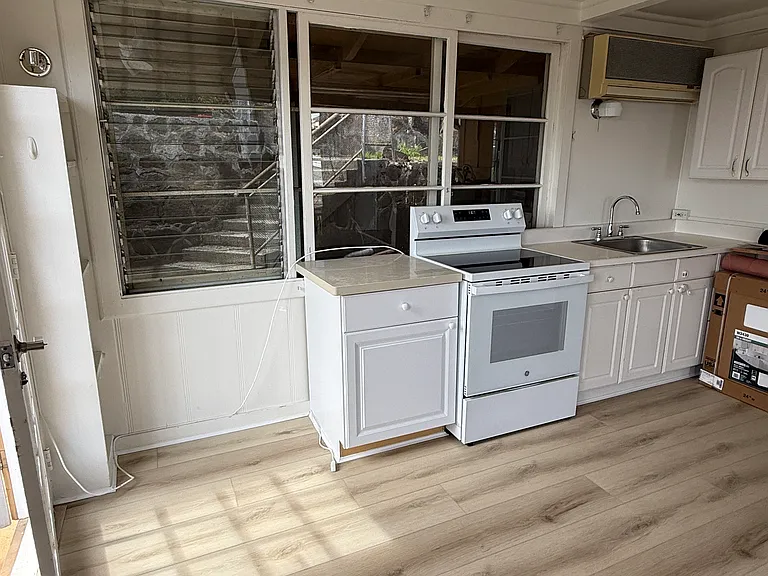 2304 Makanani Dr — Photo 5