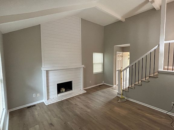 2nd image of 1411 La Chateau Dr