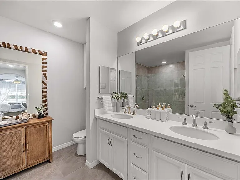 14610 Edgewater Cir — Photo 19
