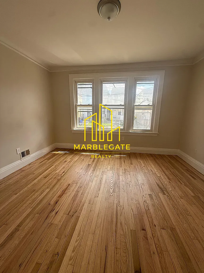2 bed, 850 sqft, $1,850 — Photo 2