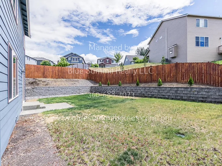 6615 Svea Ct NE — Photo 13