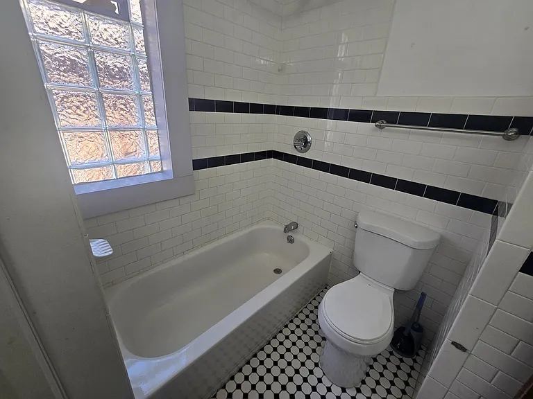 7342 Churchill Ave #2 — Photo 8