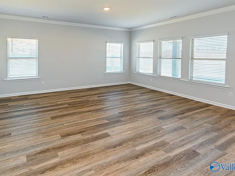175 Foundry St — Photo 5