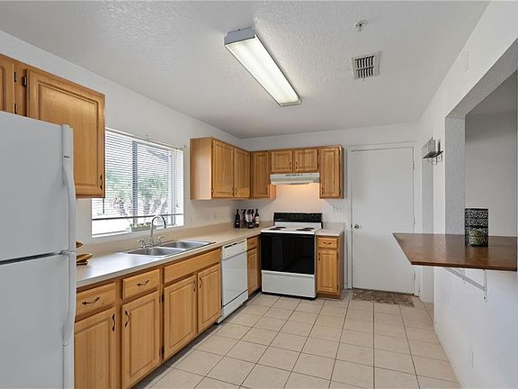 2nd image of 3293 Little Sound Dr