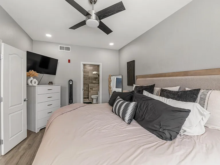 6900 E Princess Dr #2223 — Photo 13